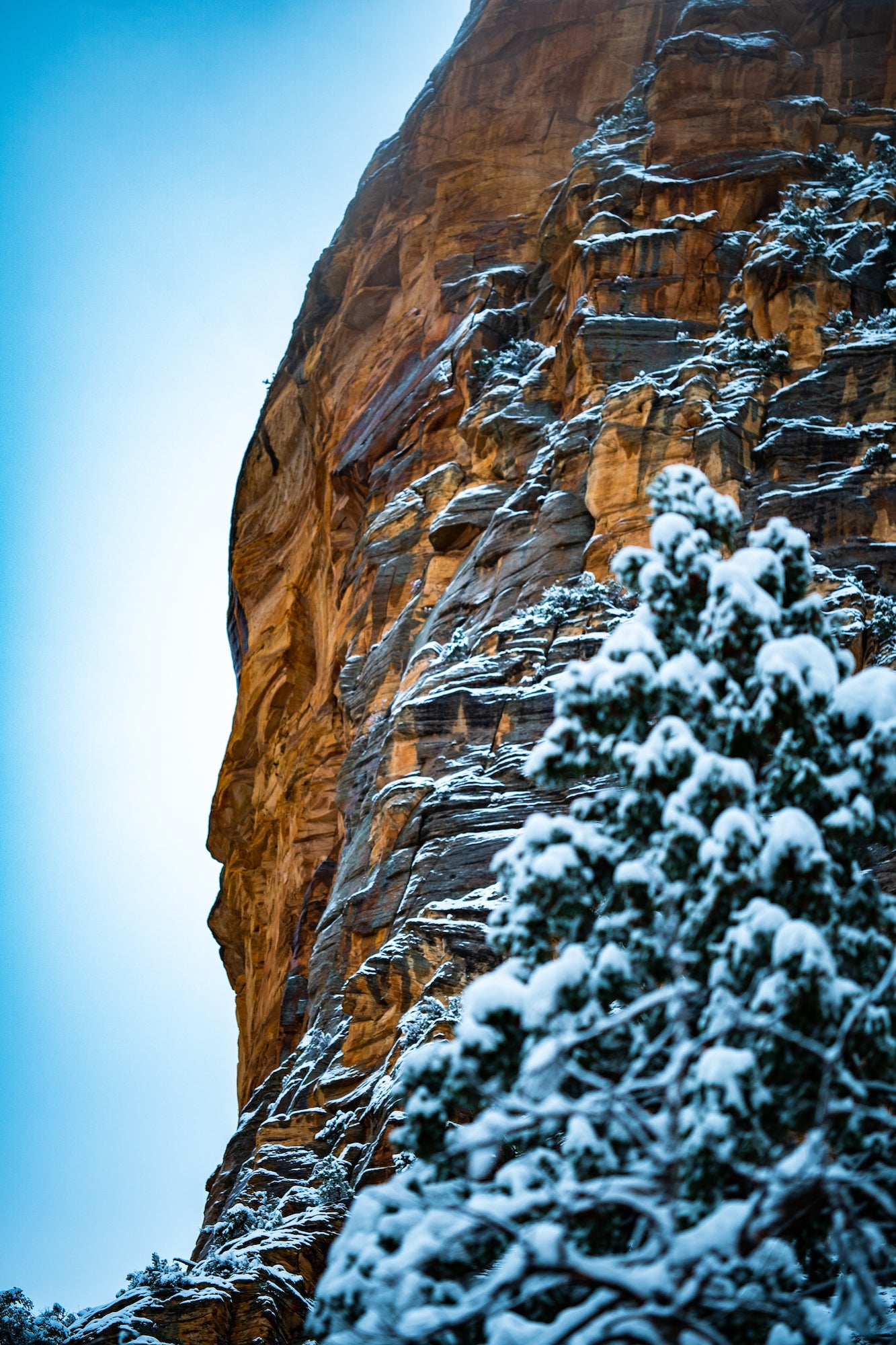 Alpha-Universe-BTS-Matt-Martinez-Keyhole-Sedona-4.jpeg Alpha-Universe-BTS-Matt-Martinez-Keyhole-Sedona-4.jpeg