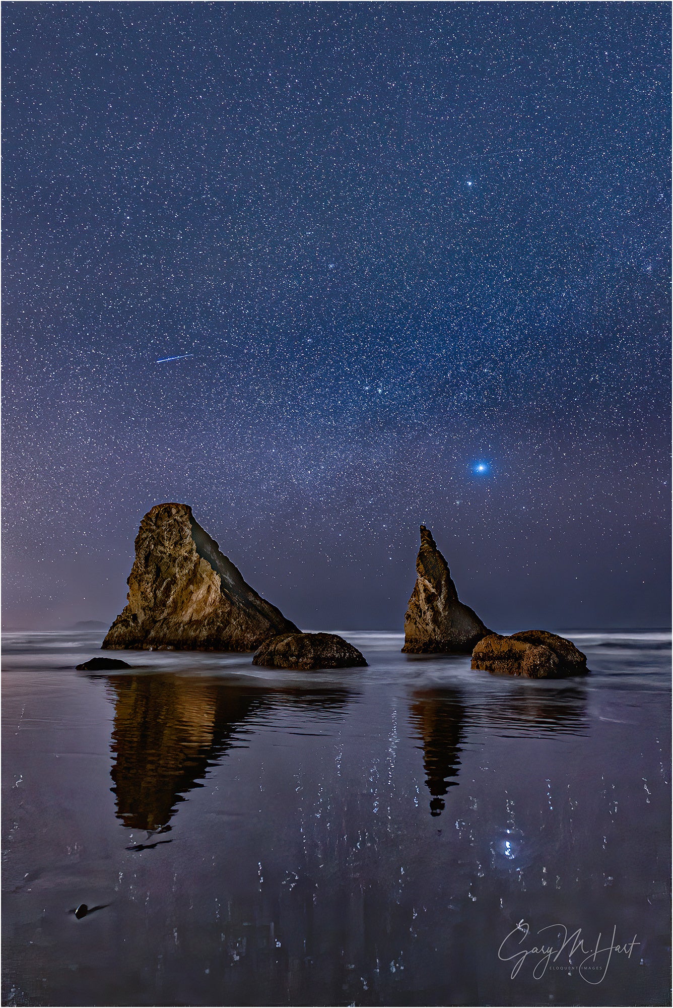 Photo by Gary Hart. Sony Alpha 7S II. Sony 20mm f/1.8 G. 10-secs., f/1.8, ISO 12800
