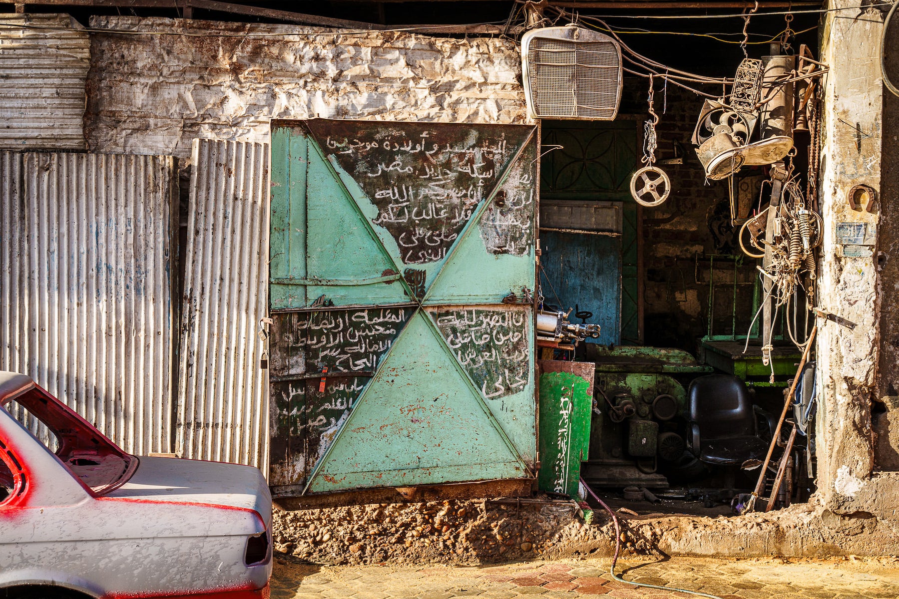 jpg/Alpha-Universe-Katrin-Eismann_Egypt_55mm-08-1200_boundst1g6oz.jpg?height=1200&fit=bounds