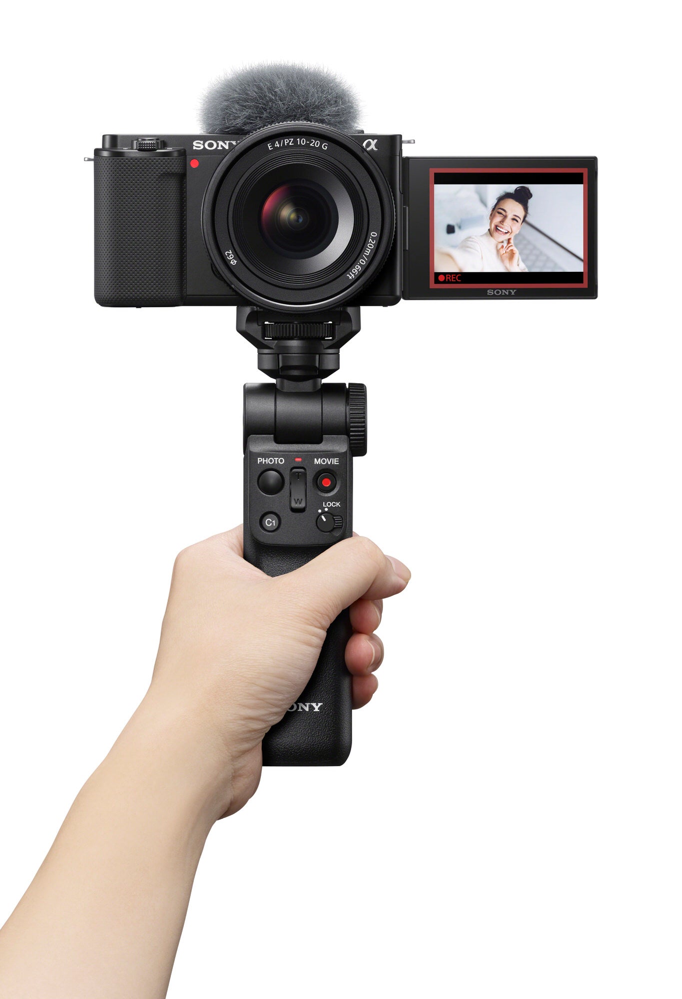 Alpha-Universe-Sony-10-20mm-F4-G-PZ-ZV-E10B_SELP1020G_GPVPT2BT_selfie.jpg Alpha-Universe-Sony-10-20mm-F4-G-PZ-ZV-E10B_SELP1020G_GPVPT2BT_selfie.jpg